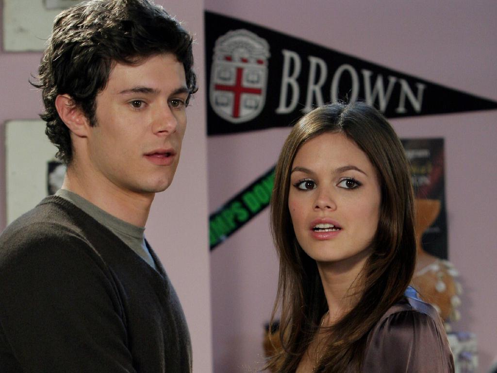 Fans also loved The OC’s pairing of Seth and Summer.