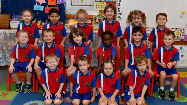 Wulguru State School. Prep B. Roslyn Baumgarten. T/A Lyn Wright. rbaumb@eq.edu.au Picture: Evan Morgan Wulguru State School Prep B TEACHER: Mrs Ros Baumgarten TEACHER AIDE: Mrs Lyn Wight BACK: Phoebe, Dahquarn, Sophie, Xzavier, Marlie, Harland. MIDDLE: Hunter, Cayden, McKenna, Gennie, Joseph, Petr. FRONT: Harrison, Dominic, Ivy-Rose, Thomas. Absent: Robert, Atima, Delante, Thomas.