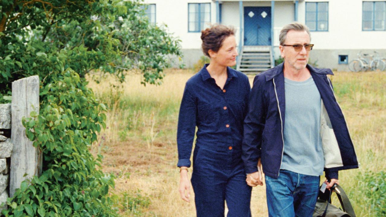 Vicky Krieps and Tim Roth in Bergman Island.