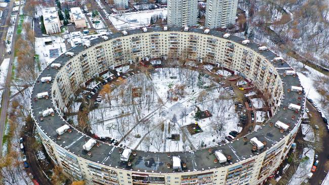 Moscow’s Cold War era round houses have more than 900 apartments each.