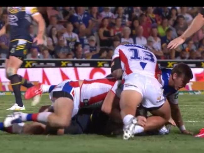 Jeremy Smith can be seen kneeing Thurston in the head.