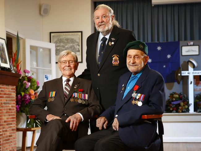 War veterans share Anzac message with comrades