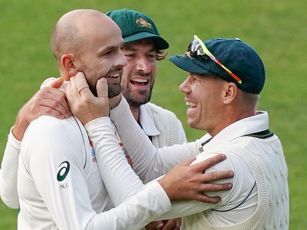 Nathan Lyon (left) has full confidence in David Warner (right). Picture: AAP Image/Scott Barbour