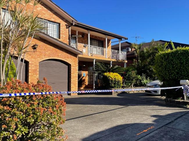 The active crime scene on Lily St in Wetherill Park. Picture: Madeline Crittenden