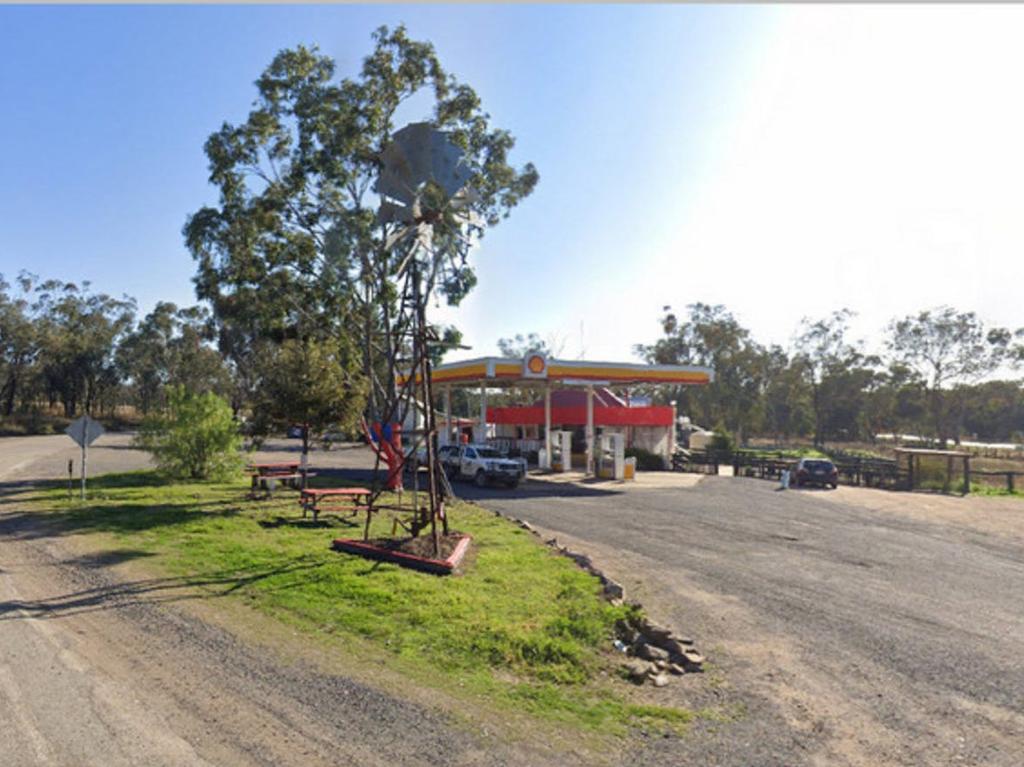 The Shell service station at Gore between Warwick and Inglewood has hit the market for an eye watering $2.3m. Photo: RealCommercial