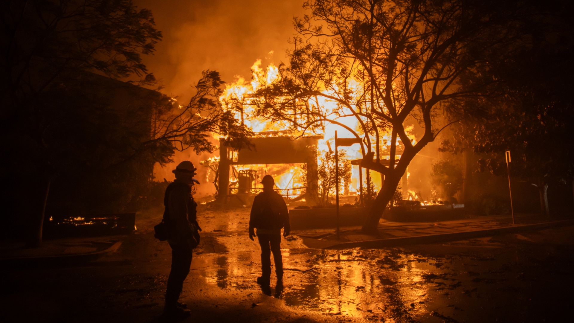 Parts of Los Angeles looking like a ‘scene out of a zombie movie’