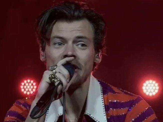 Harry Styles had his Melbourne audience singing along to The Horses.