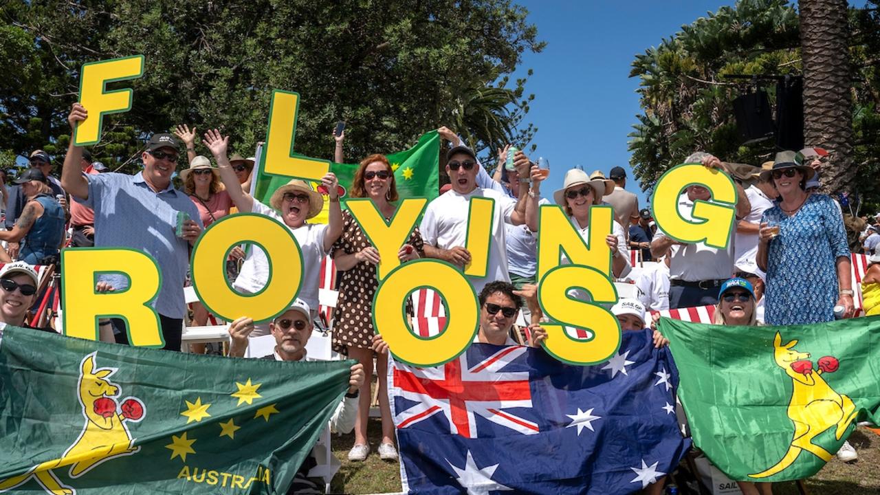 Spectators on Shark Island backing g the Aussies.