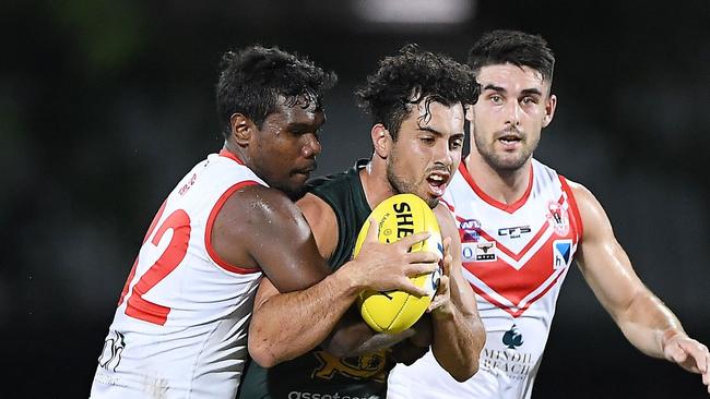 St Mary's captain Nathaniel Paredes charges through Waratah defence Picture: Felicity Elliott / AFLNT Media