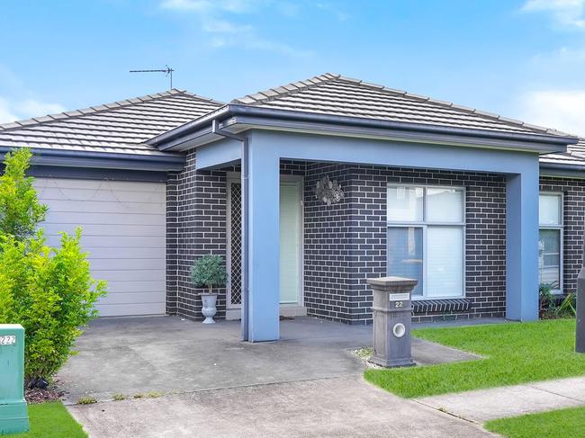 The Ropes Crossing house has three bedrooms and two bathrooms.