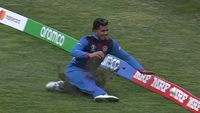 Mujeeb Ur Rahman could have suffered a bad injury. Photo: Fox Sports