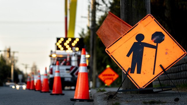 Part of the Bruce Highway has been blocked near Mirriwinni, 64km south of Cairns, following reports of a bus on fire on Tuesday afternoon. Photo: iStock