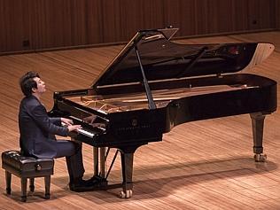 Supplied Editorial Fwd: Photos of Lang Lang for review