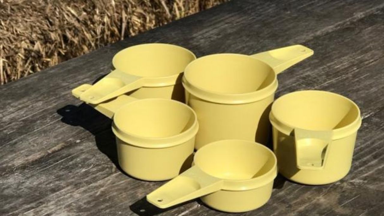 Vintage Tupperware Yellow Measuring Spoon Set Vintage Kitchen