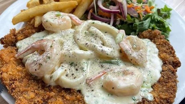 Seafood Topping at the Macclesfield Hotel. Picture: Facebook/Supplied/Macclesfield Hotel.