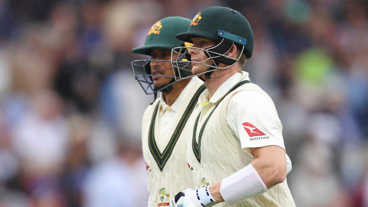 Khawaja and Steve Smith batting together. Picture: Ryan Pierse/Getty Images