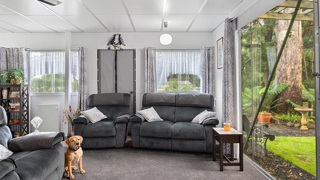 A unit at Gunns Plains in Tasmania’s north-west is being advertised for $99,990.