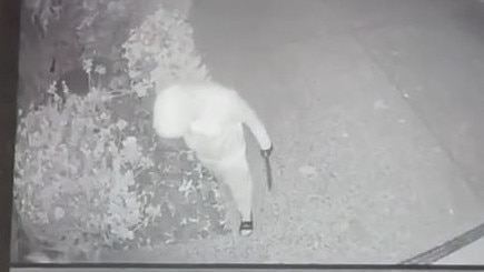 Footage of an attempted burglary in Ocean Grove in the early hours of Tuesday morning.