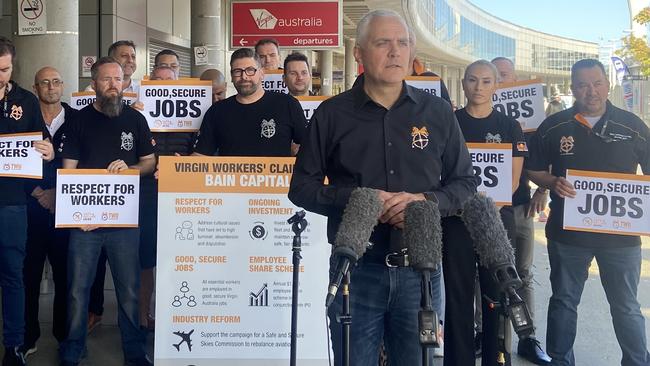 The Transport Workers Union is leading calls for Virgin Australia cabin crew and ground handling workers to be paid more as they begin enterprise bargaining negotiations.