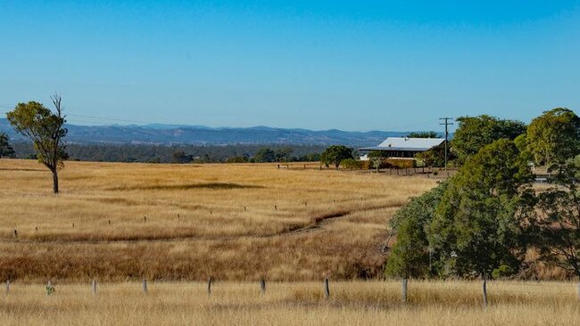 A rural property at Mount Forbes, Ipswich.