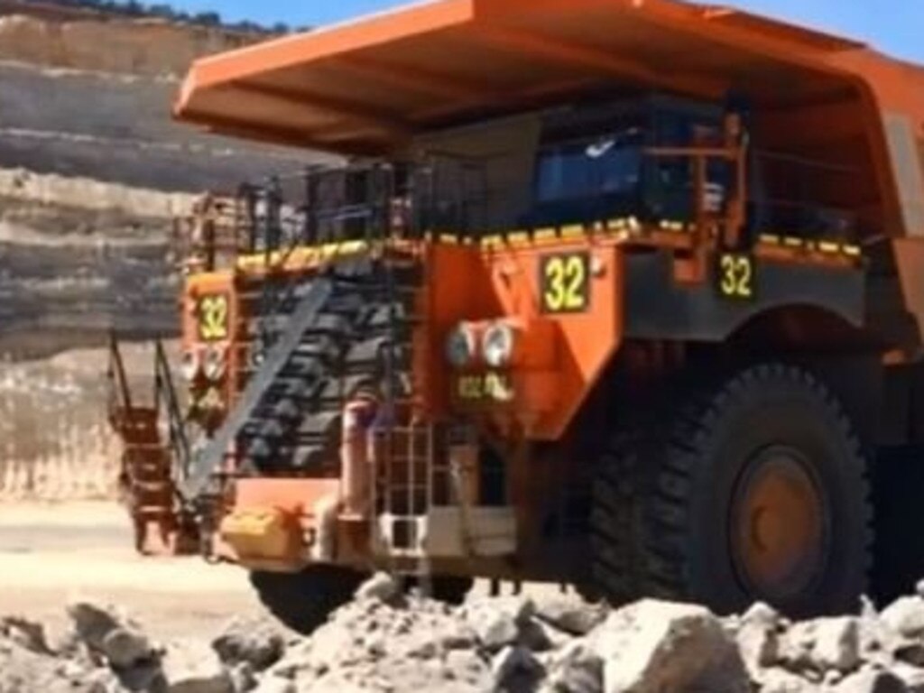 Border closure ‘will hurt miners’