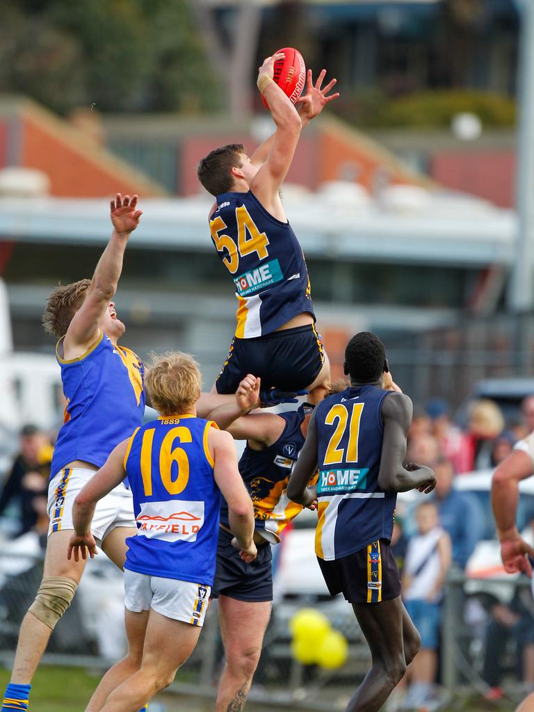 Former St Kilda player Brandon White returns to Beaconsfield | Herald Sun