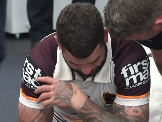 Heartbreaking scenes from the sheds at half-time. photo: Fox Sports