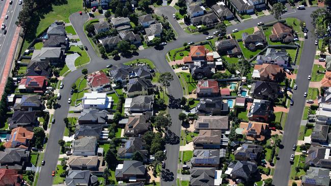 Black-coloured roof’s are costing Aussies about $700 a year. Picture: NCA NewsWire / Gaye Gerard