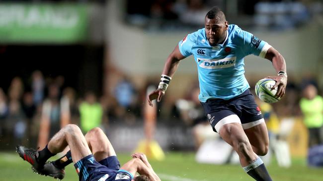 Taqele Naiyaravoro of the Waratahs make a break during the Round 12 Super Rugby match between the NSW Waratahs and the Blues at Brookvale Oval in Sydney on Saturday, May 5, 2018. (AAP Image/Jeremy Ng) NO ARCHIVING, EDITORIAL USE ONLY