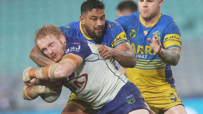 James Graham in action for the Bulldogs. Picture: Phil Hillyard