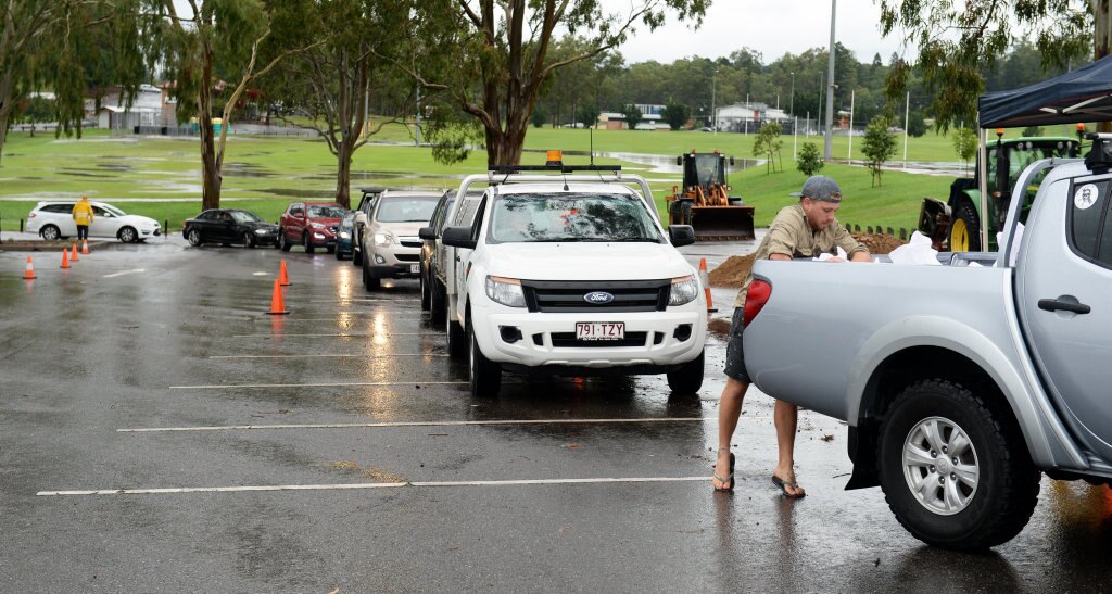 Sandbag collection point at Limestone Park. Picture: Rob Williams