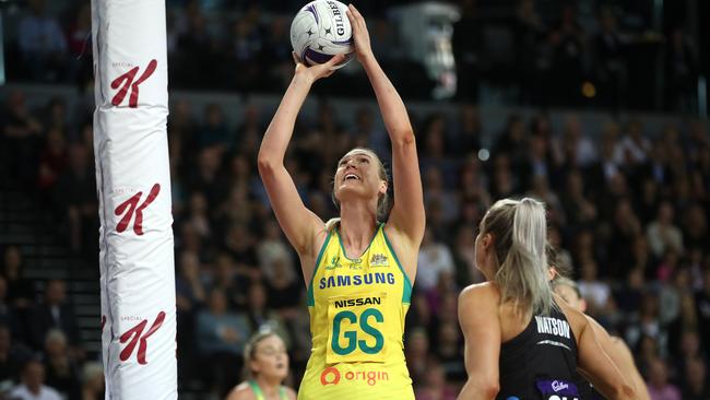 Caitlin Bassett of Australia shoots during the 2019 Constellation Cup match between the New Zealand Silver Ferns and the Australia Diamonds in Auckland. Photo: Getty Images