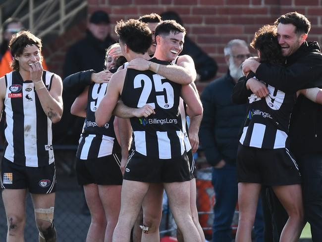 Montmorency celebrate its win to reach the 2024 NFNL Grand Final. Picture: NWM Studios