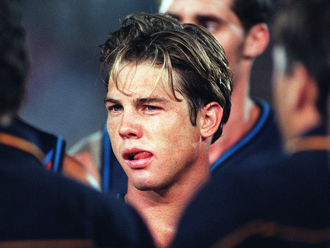 Troubled AFL star Ben Cousins plays for the West Coast Eagles for the first  time in 16 years