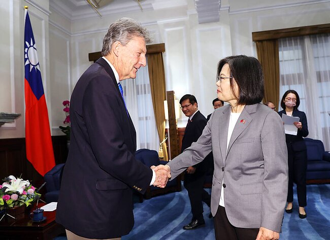 John McKay meeting Taiwan's President Tsai Ing-wen in Taipei.