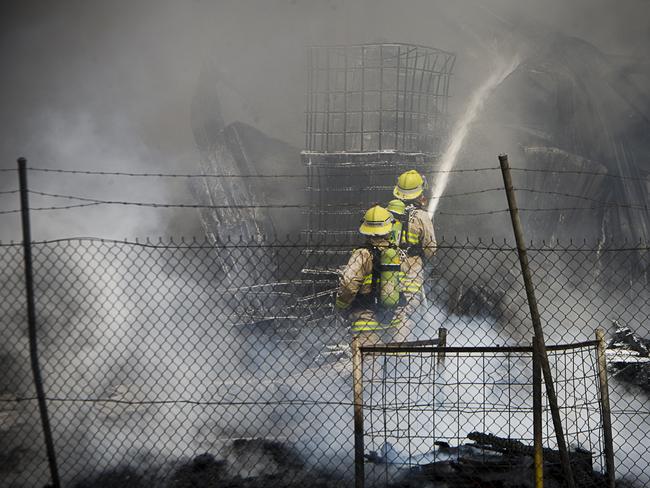 Heroic Firefighters Conquer Massive Revesby Factory Fire Daily Telegraph