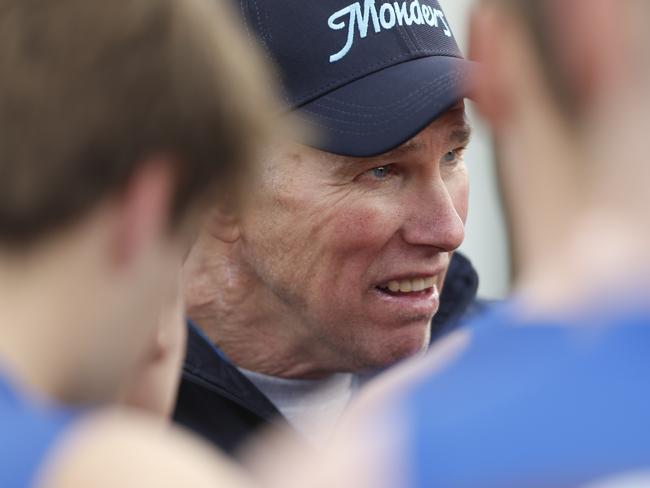 Russell Barnes at the Ormond reserves huddle. Picture: Valeriu Campan