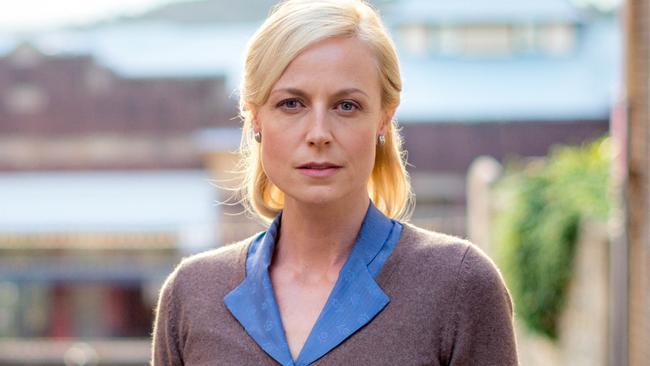 Is Marta Dusseldorp the next Cate Blanchett? Yvie thinks so.