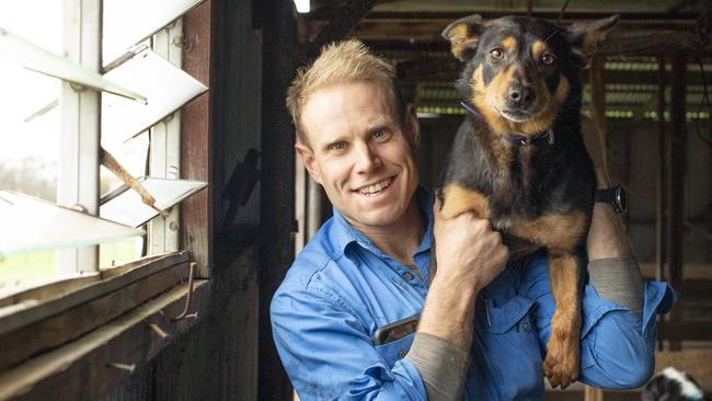 FOTY Preview - Oliver VidorOliver Vidor is the farm manager at Banongill South.PICTURED: Oliver Vidor is the farm manager at Banongill South with his kelpie Pippa. PICTURE: ZOE PHILLIPS