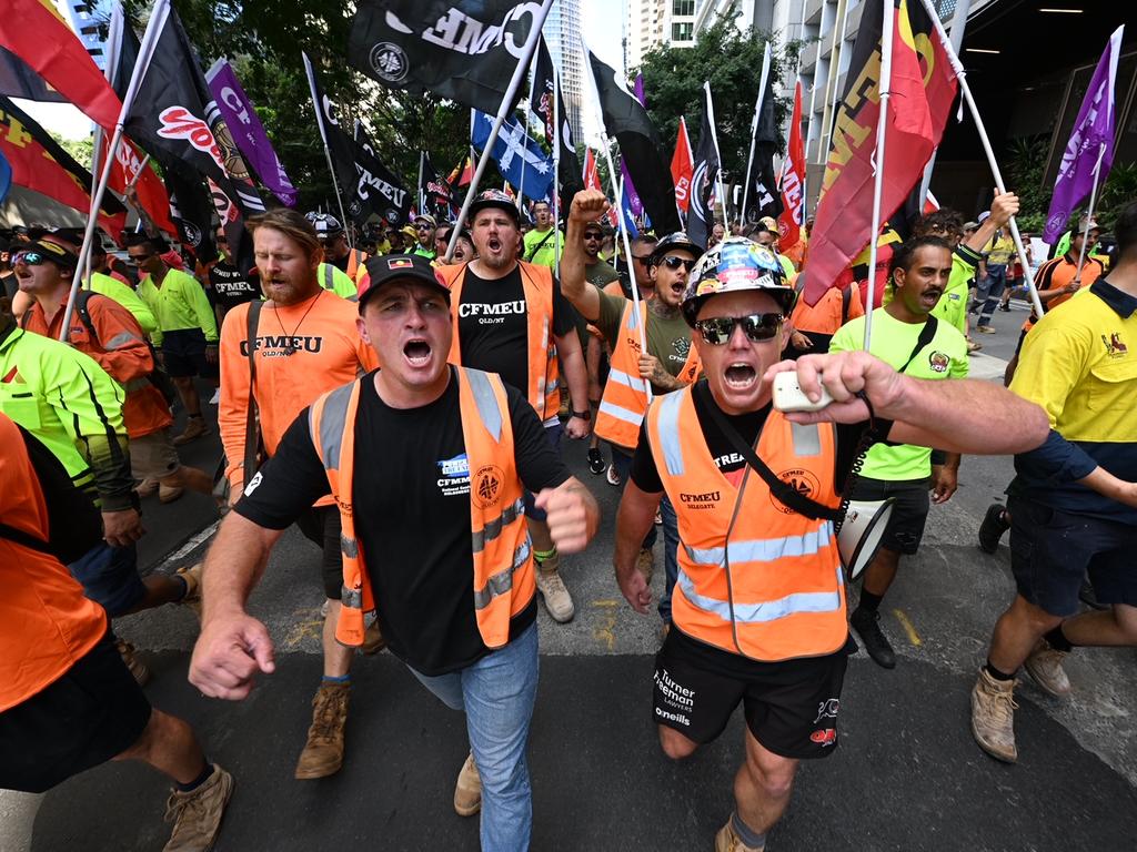 Hundreds of workers, led by CFMEU, strike in Brisbane against wage theft and sham contracting, causing CBD traffic chaos and vandalising Waterfront Place. Picture: Lyndon Mechielsen