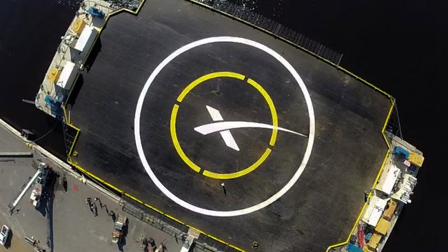 SpaceX calls off launch to International Space Station, rocket landing ...