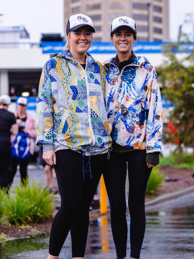 Mady and Victoria Stansfield at the start of the Point to pinnacle. Picture: Linda Higginson