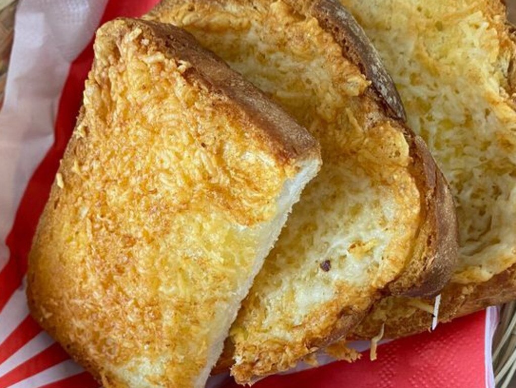 Sizzler-style cheese toast.