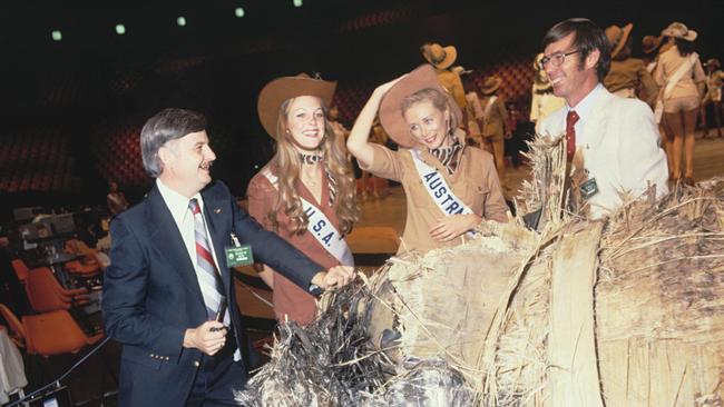 In July 1979 the US Skylab space station, in a poor state of repair and with its orbit decaying, spiralled back to earth and crashed into the Indian Ocean off Western Australia. Several fragments from the wreck fell in the Western Australian outback, and one piece was displayed at the 1979 Miss Universe contest held in Perth.