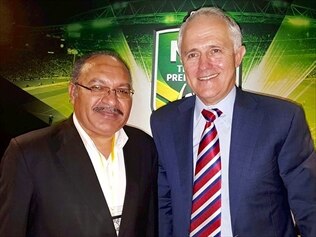 Papua New Guinean leader Peter O'Neill has met Australian PM Malcolm Turnbull for the first time.