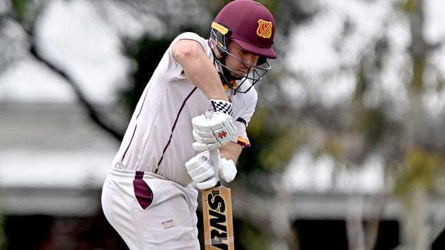 Shane Lee defends for Coburg. Picture: Andy Brownbill