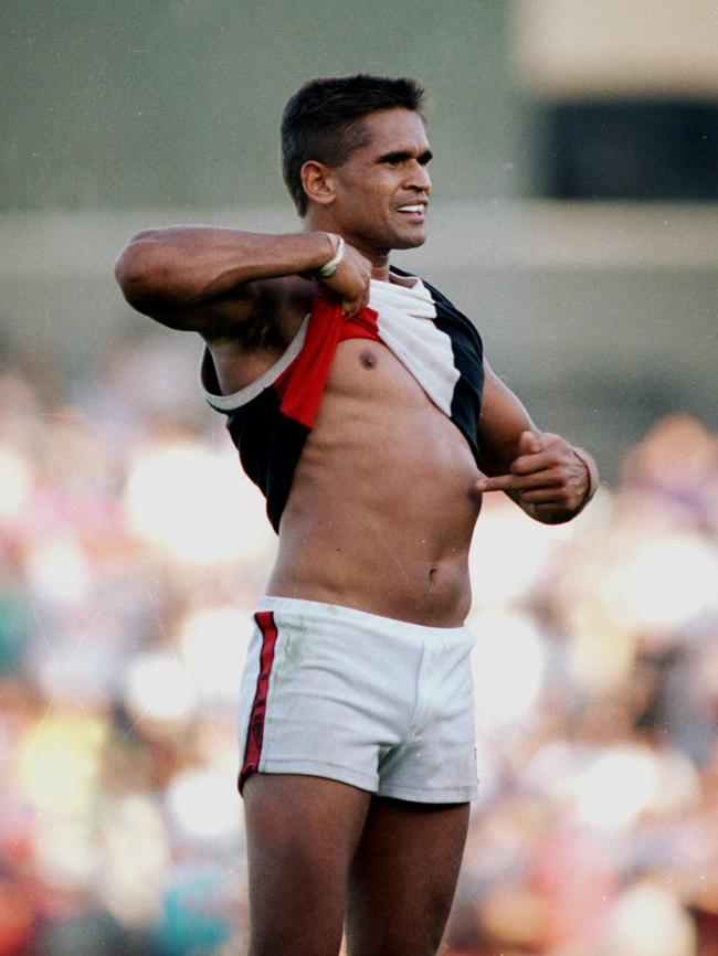 Nicky Winmar’s famous statement in 1993. Picture: John Feder