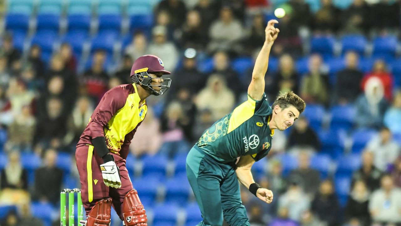 Abbott sustained a shoulder injury during the first T20 against the West Indies. (Photo by Simon Sturzaker/Getty Images)