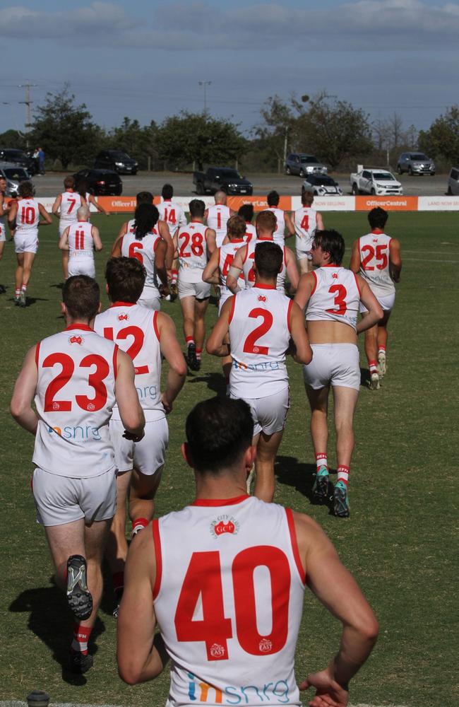 Olinda Ferny Creek players run out in Rd 1. Picture: Facebook