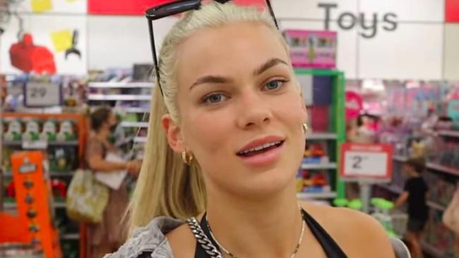 Chloe previously apologised for not wearing a mask recently during a trip to Big W despite mandatory health orders. Picture: YouTube/ChloeandMitch